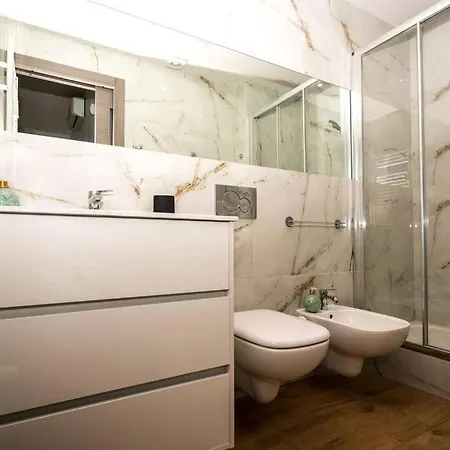 Gold Sweet Apartment *