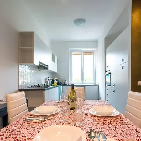 Apartment Gold Sweet *
